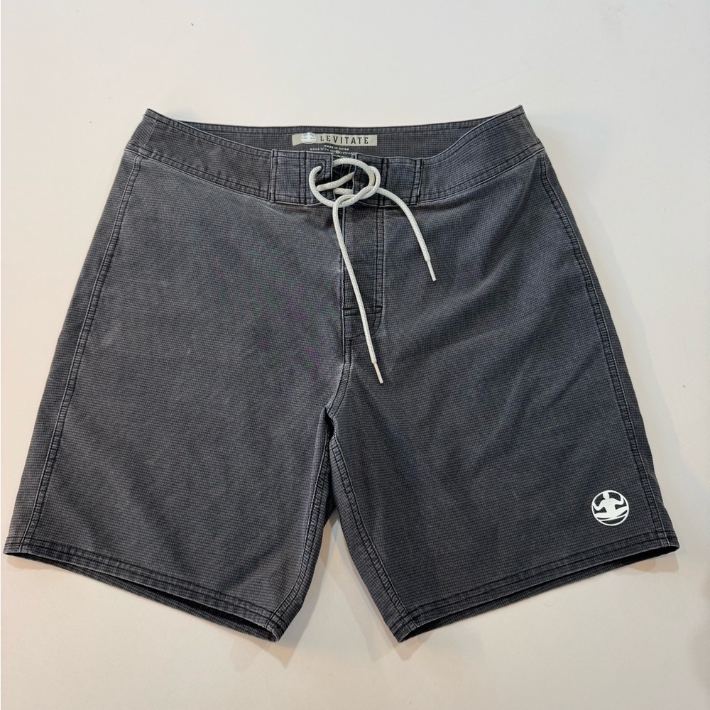 Men’s Levitate Board Shorts
